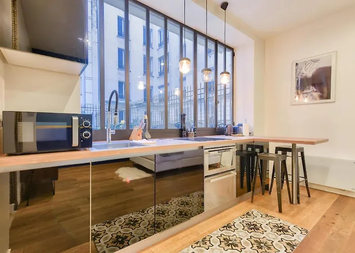 Modern 15 Mn Walk To Arc De Triomphe * パリ