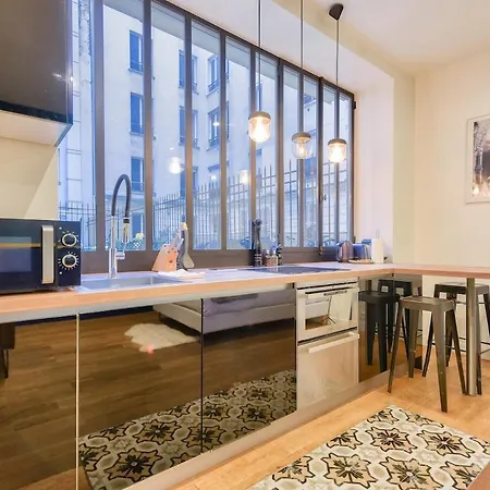 Modern 15 Mn Walk To Arc De Triomphe * Parigi